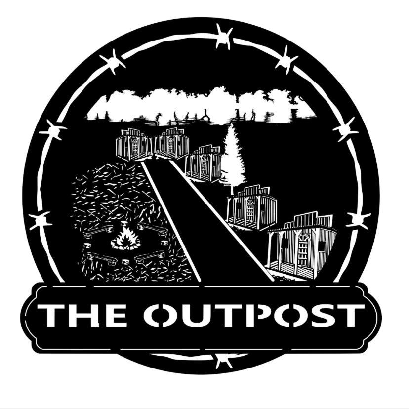 The Outpost Hotel Grand Rivers Bagian luar foto